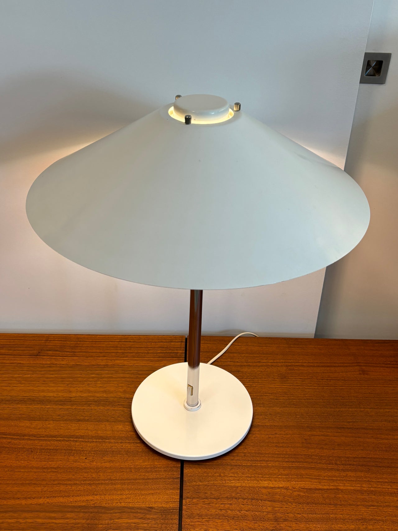 Lampe de table modèle Trapez par Christian Hvidt pour Nordisk Solar, Danemark circa 70