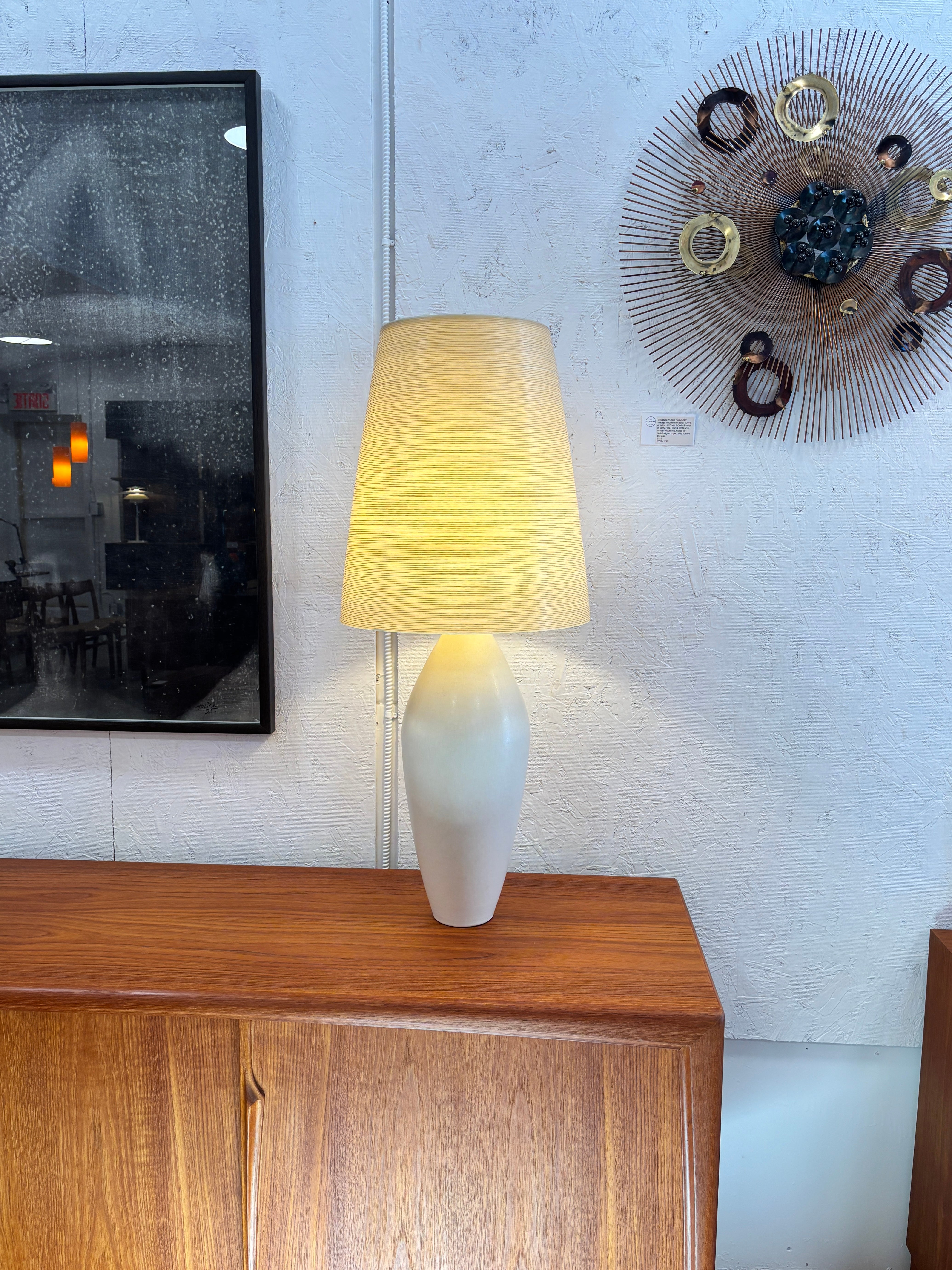 Lampe de table vintage modèle 200 par Lotte et Gunnar Bostlund, Canada circa 60