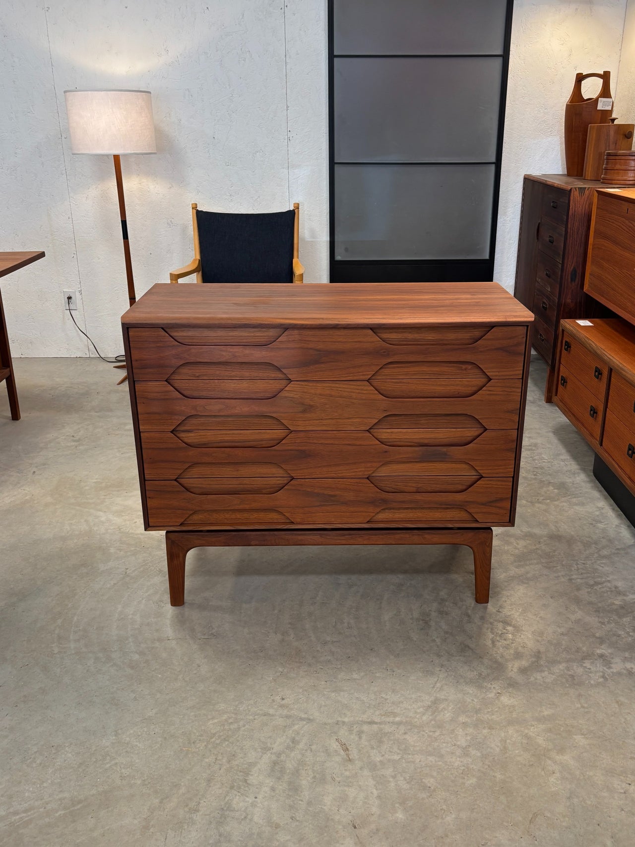 Commode en teck par Arne Hovmand Olsen pour Mogens Kold, Danemark circa 60