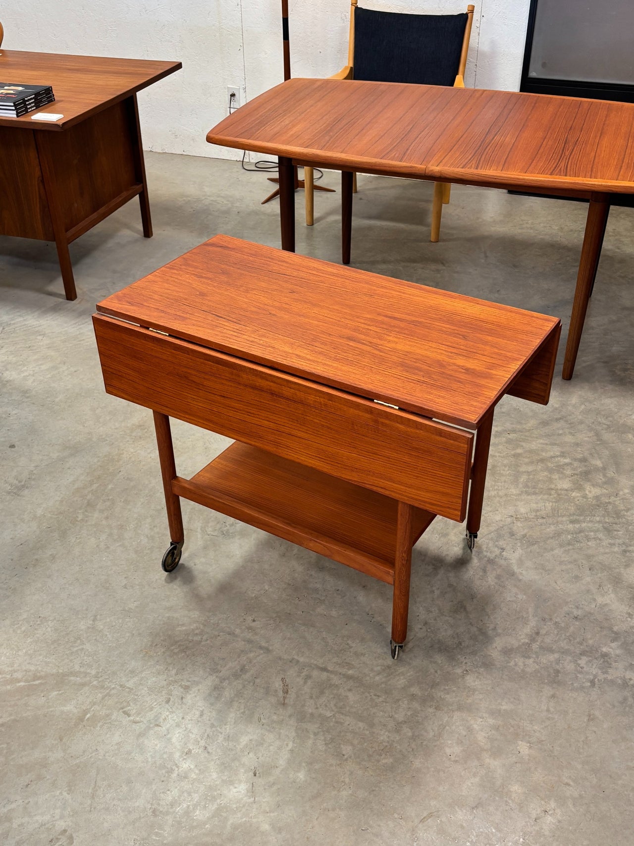 Desserte scandinave en teck, Danemark circa 60