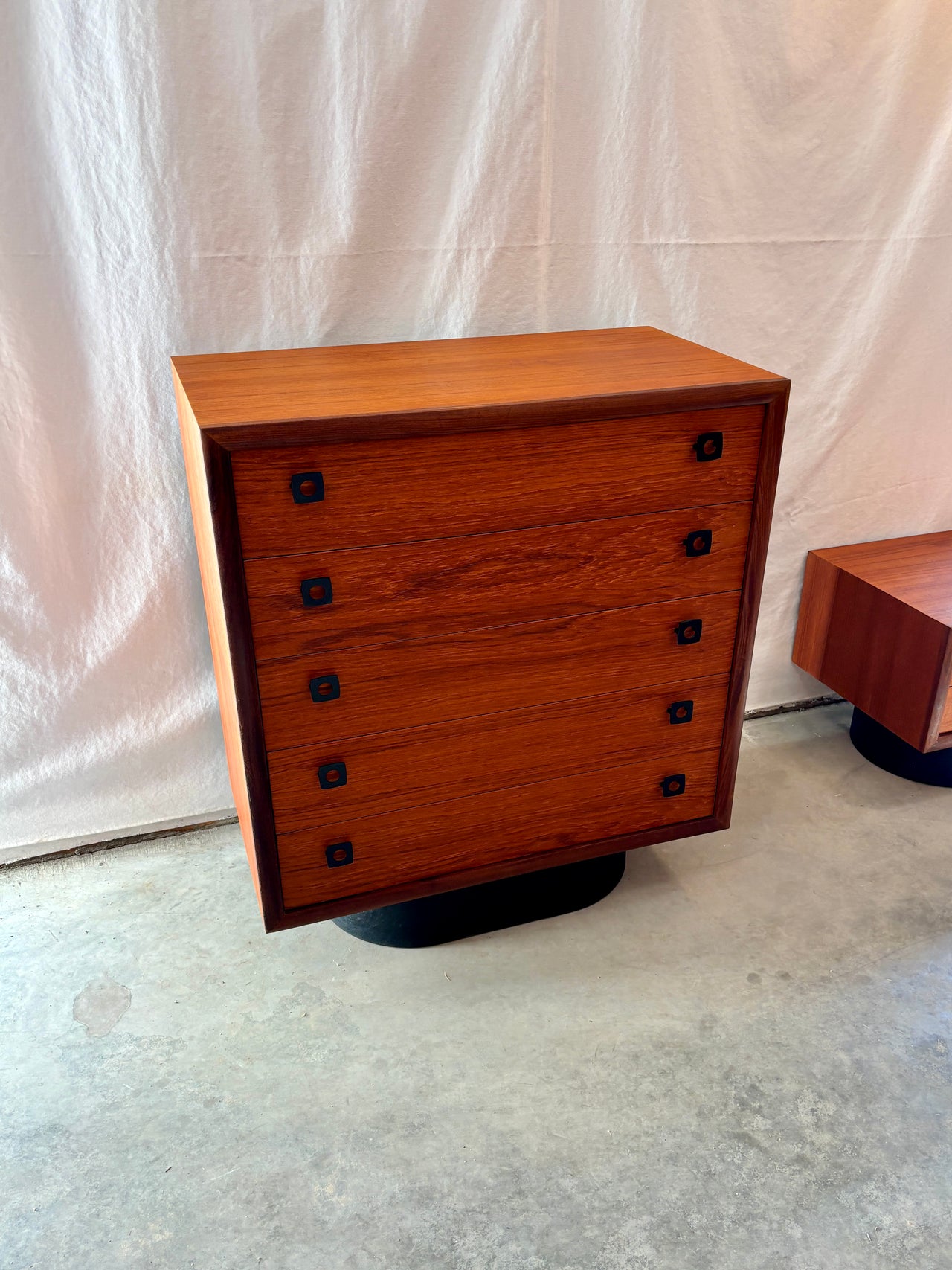 Commode en teck par RS Associates, Canada circa 70