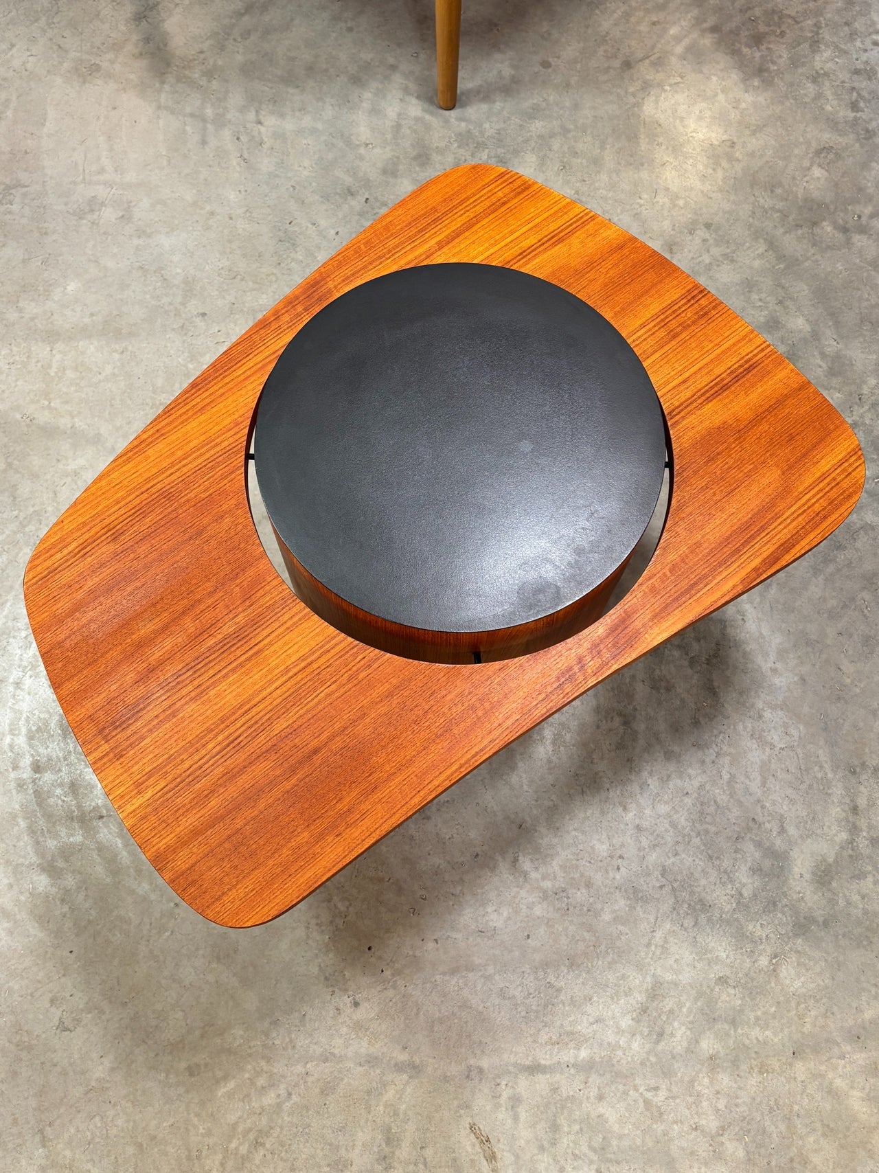 Table d'appoint en teck de la série 'Martini' par RS Associates, Canada 1968