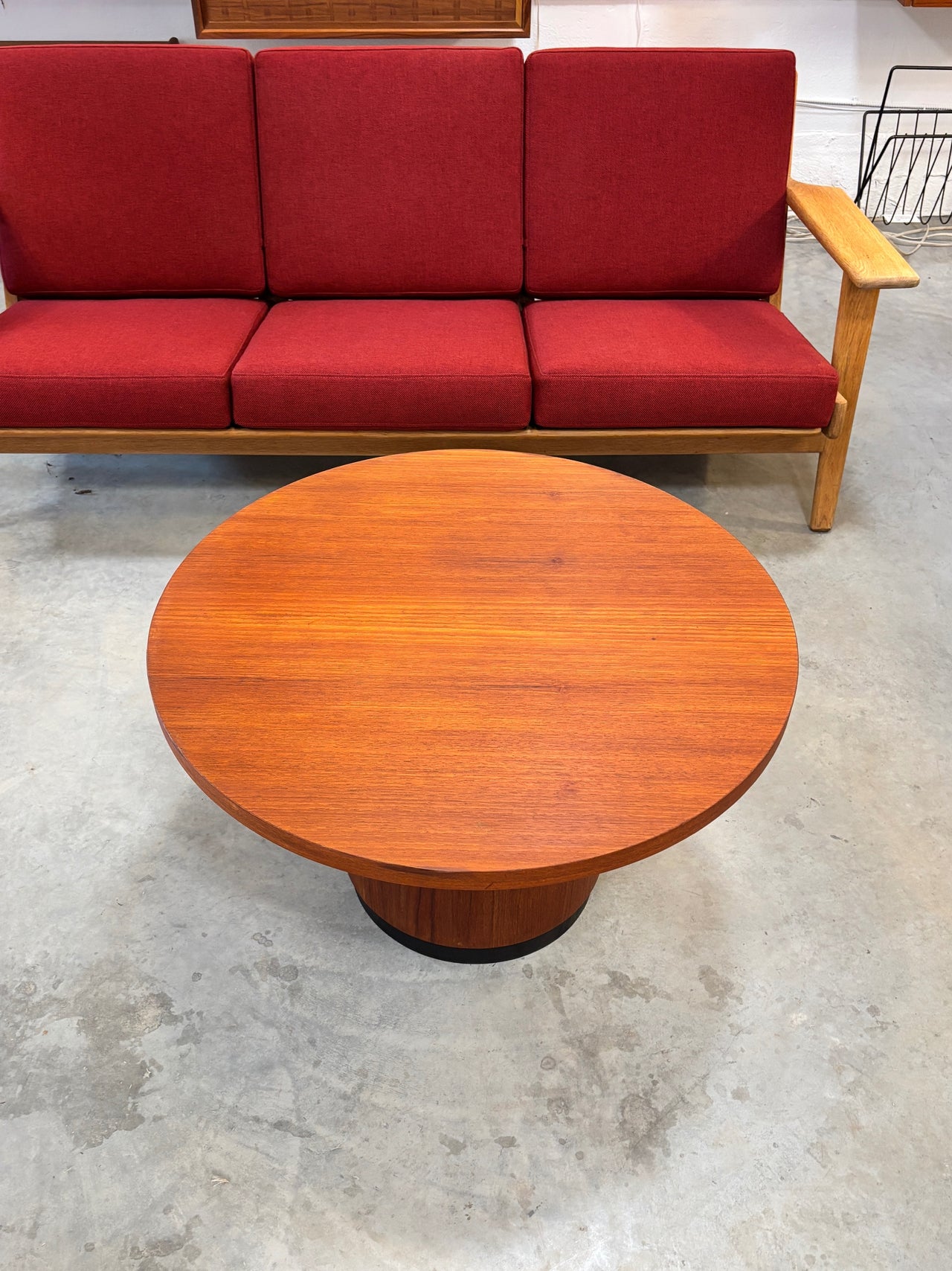 Table basse ronde en teck par RS Associates, Canada circa 70