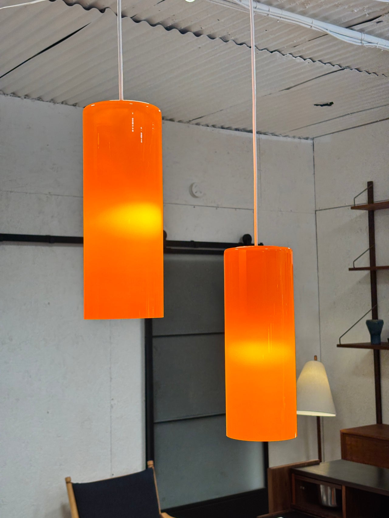 Paire de lampes suspendues mid century en verre, Danemark circa 60