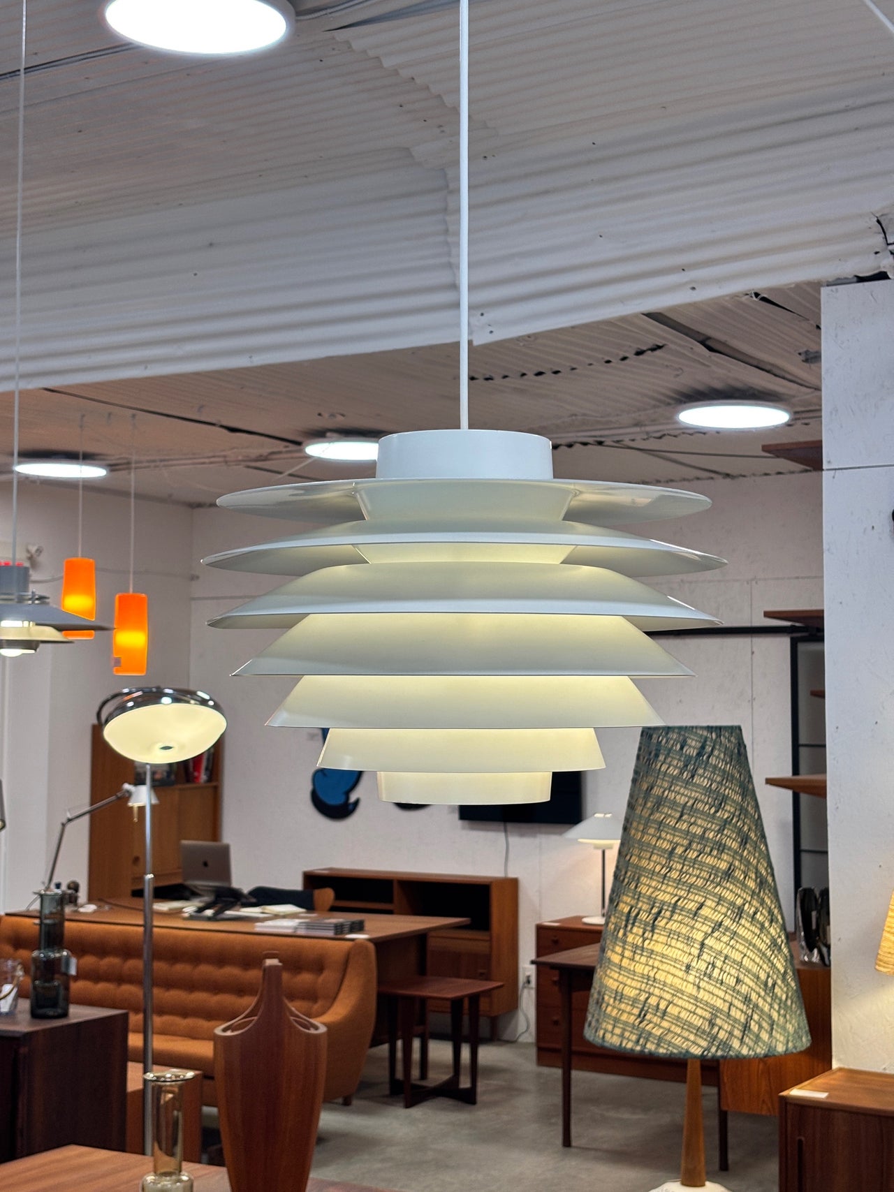 Suspension moderne modèle 'Verona' par Svend Middelboe pour Nordisk Solar, Danemark circa 70
