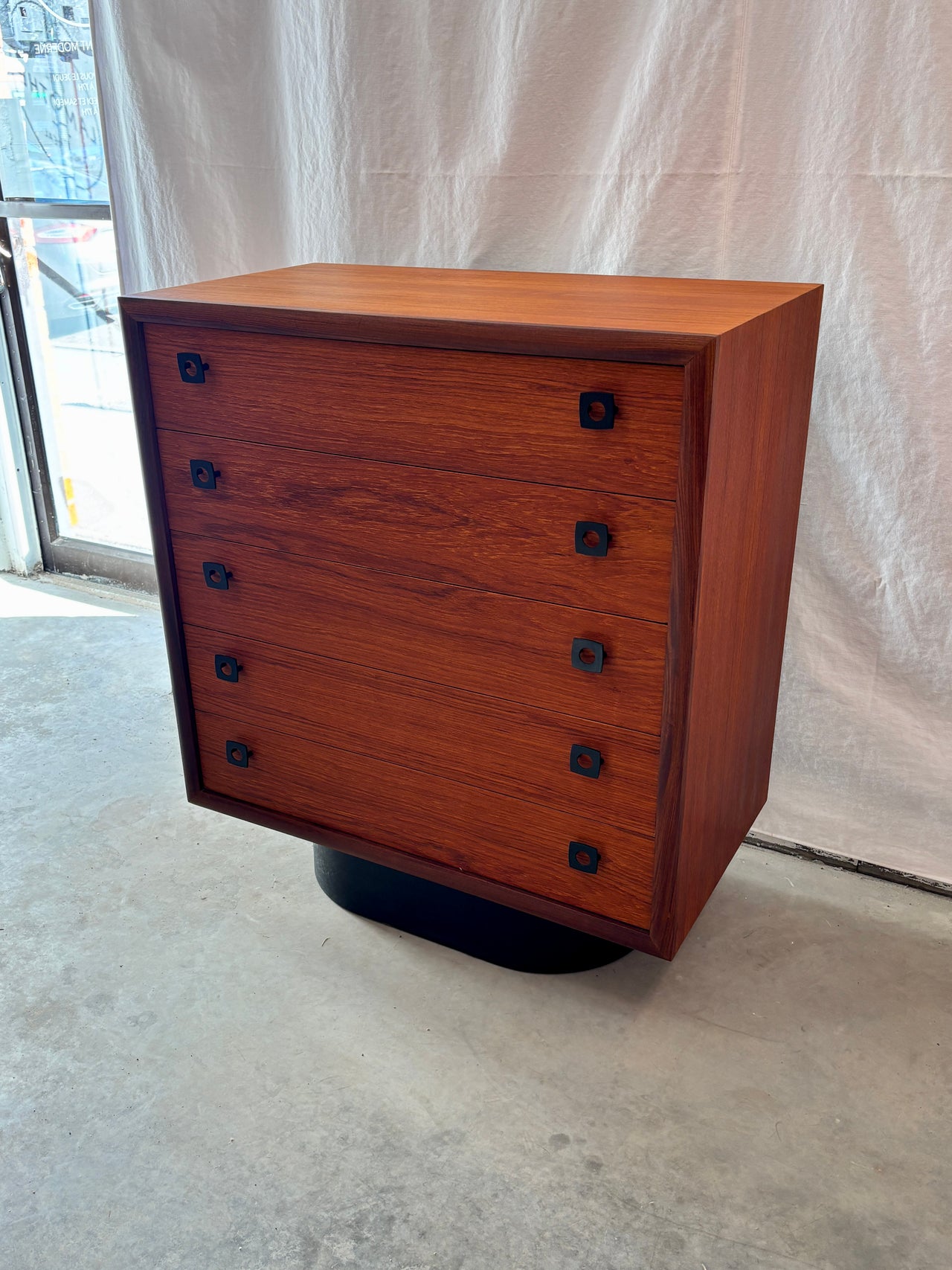 Commode en teck par RS Associates, Canada circa 70