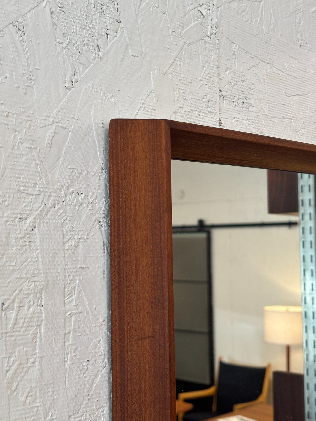 Miroir mid century moderne en teck, Canada circa 60