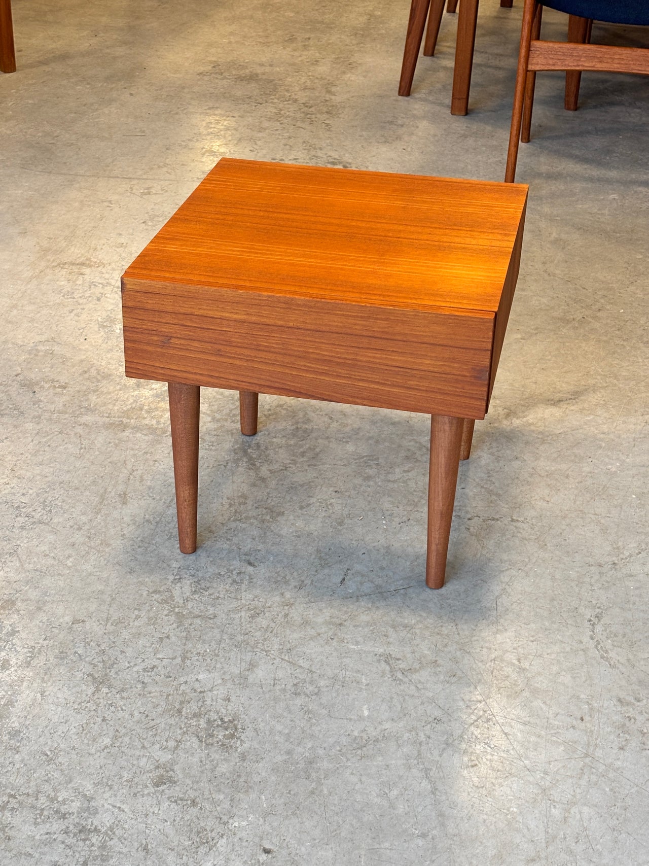 Chevet en teck par Reff, Canada circa 60