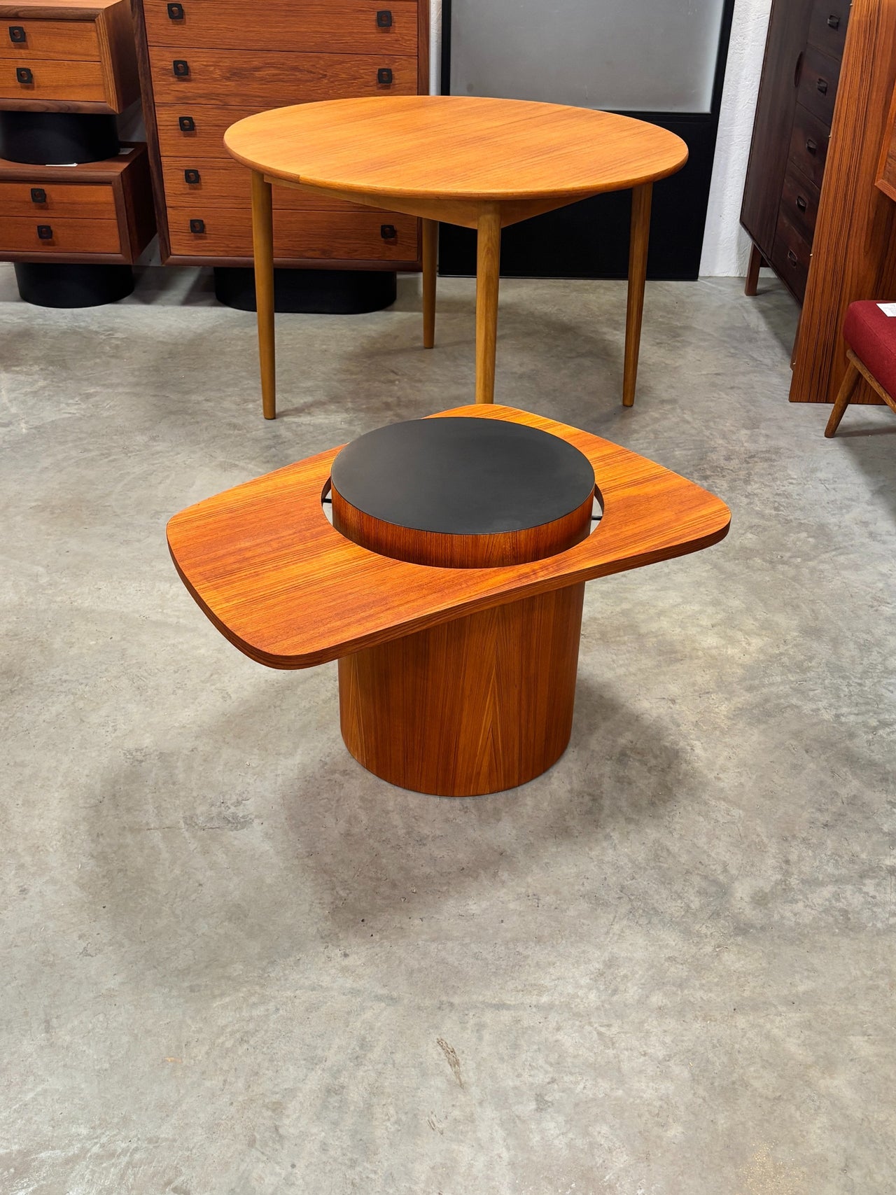 Table d'appoint en teck de la série 'Martini' par RS Associates, Canada 1968