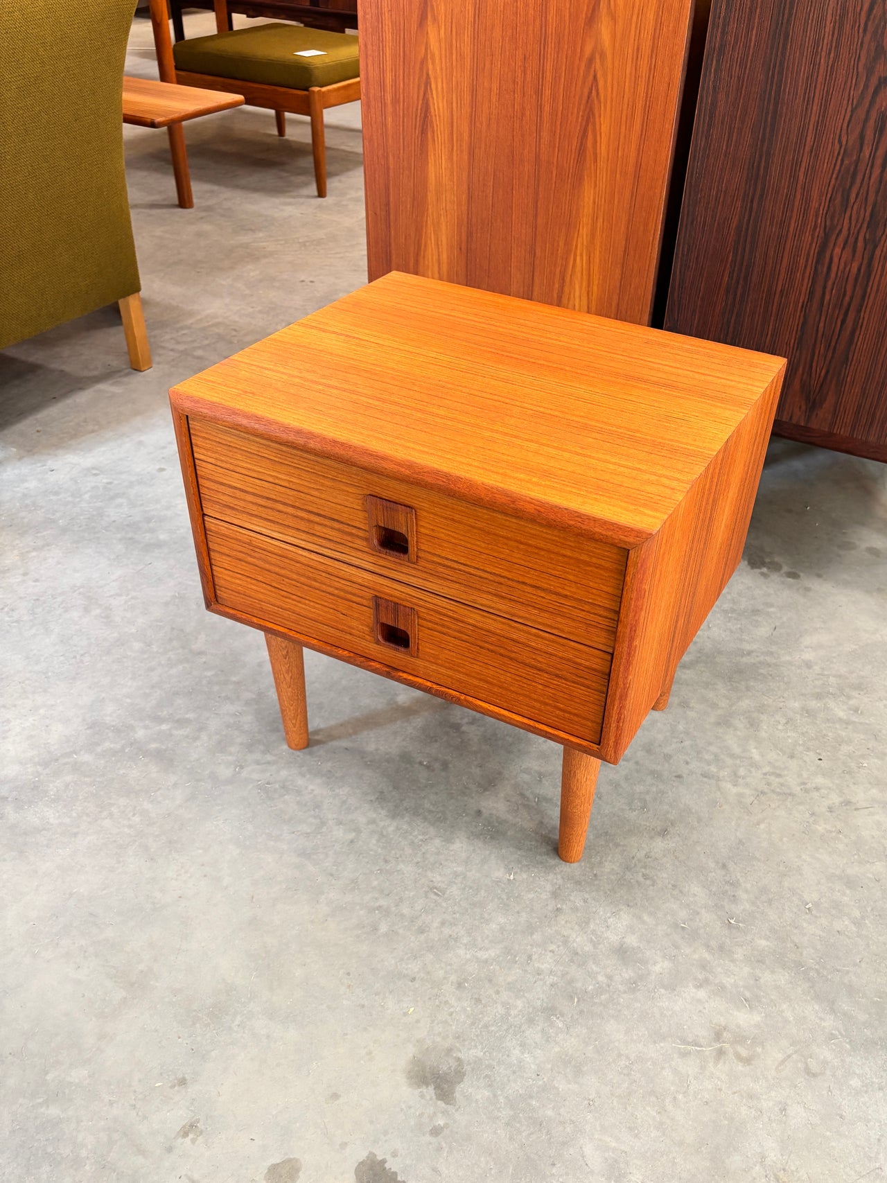 Chevet mid century en teck par Mobican, Canada circa 70
