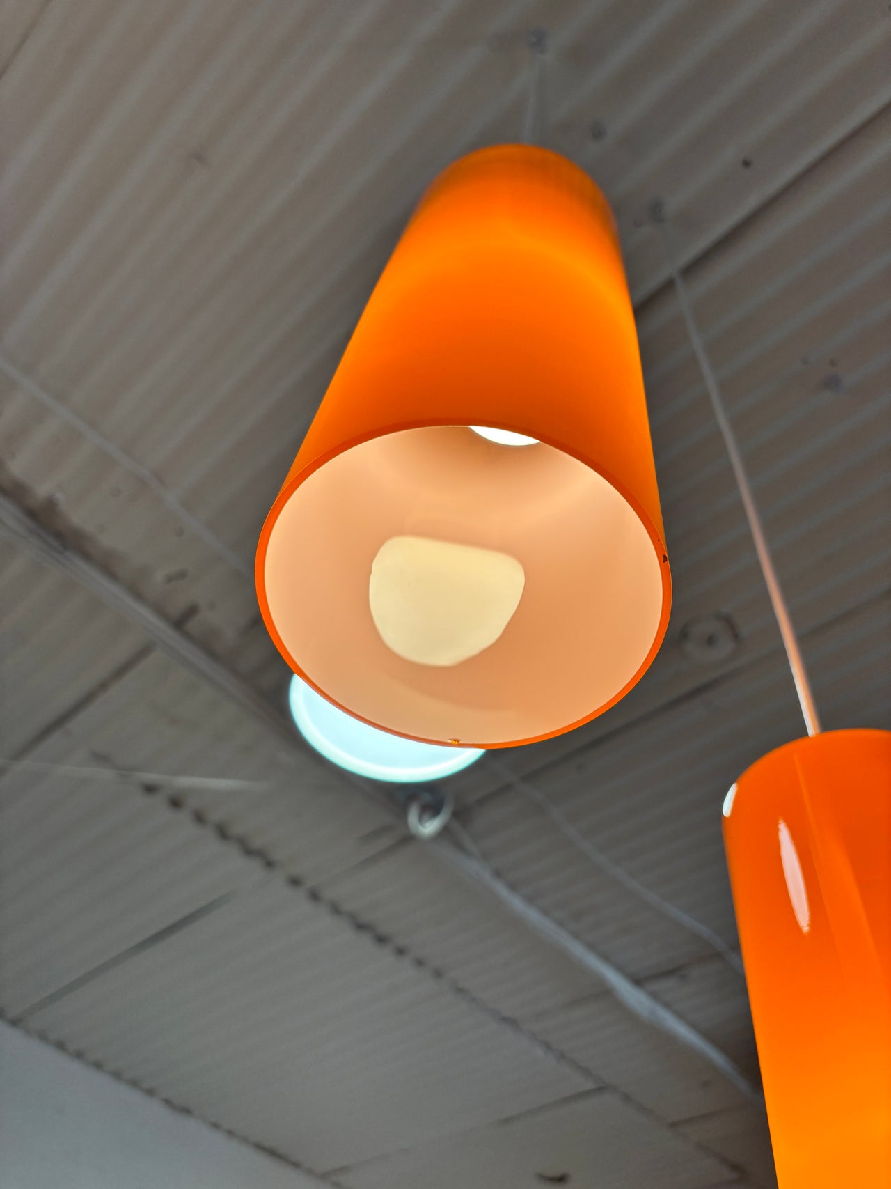 Paire de lampes suspendues mid century en verre, Danemark circa 60