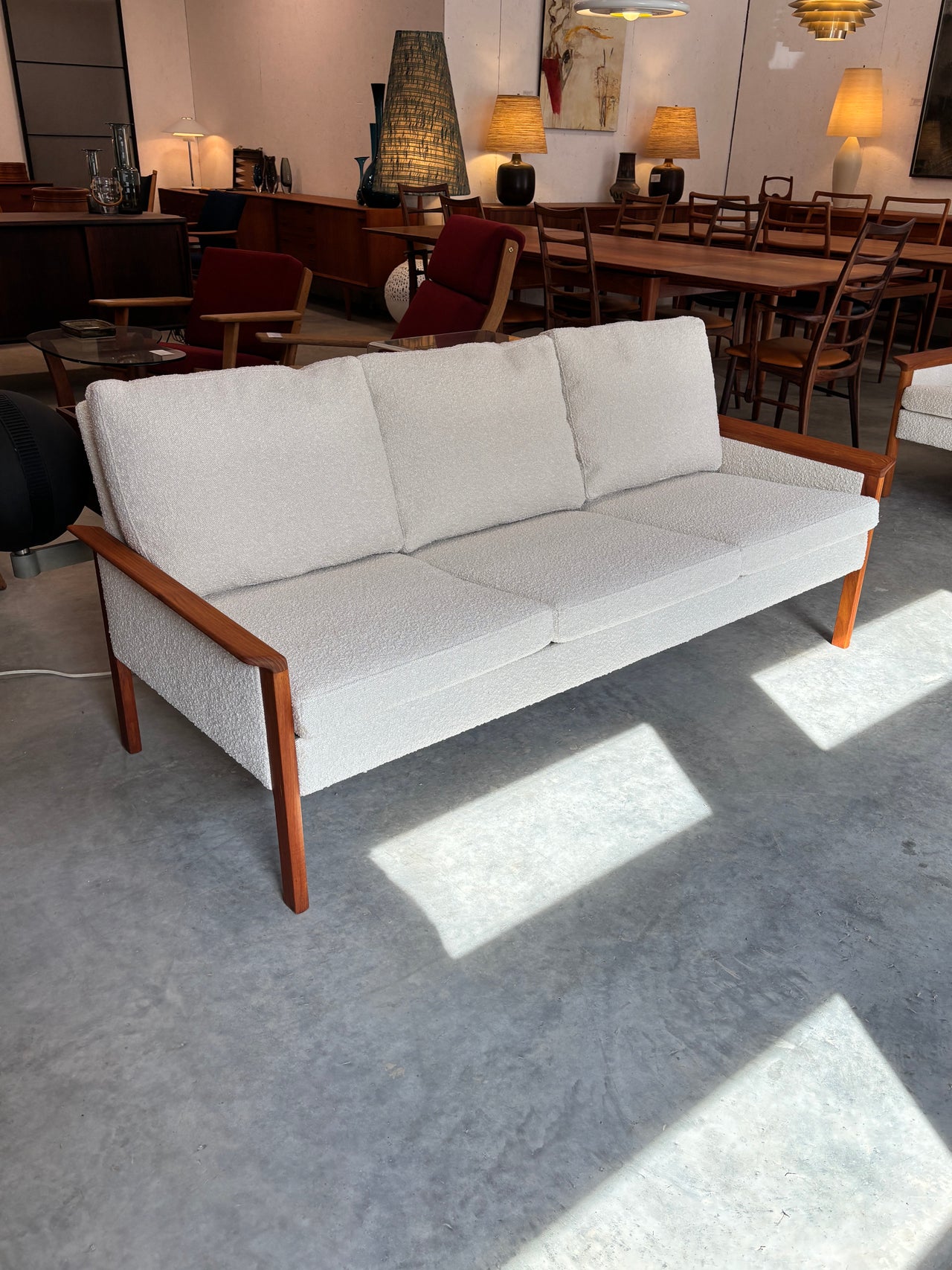 Sofa en teck par Hans Olsen pour C/S Mobler, Danemark circa 60